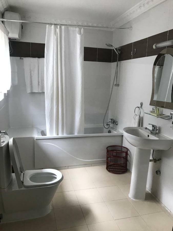 Airside Hotel Accra Eksteriør billede